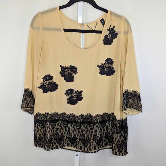 BKE Blouse Women Medium Beige Sheer Lace Romantic Floral Soft Girl Y2K - Picture 1 of 10